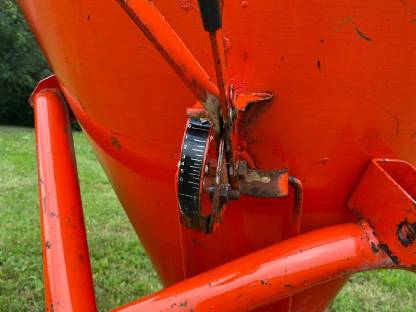 Bild 7:Düngerstreuer Landsberg 300