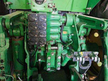 Bild 8:John Deere 8200