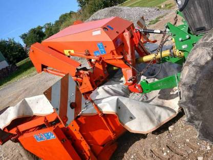 Bild 2:Kuhn Frontmähwerk FC 313
