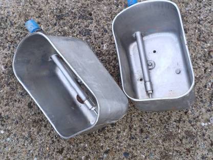 Tränker und Futterautomaten