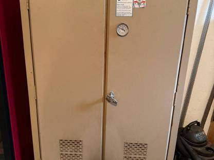 Tschojer Räucherschrank
