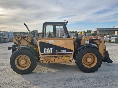 Bild 2:Teleskoplader CAT TH62