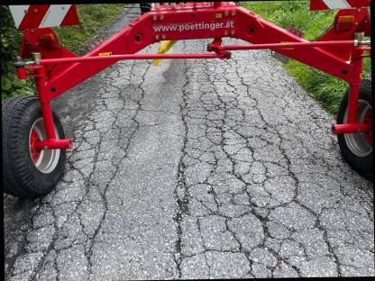 Bild 4:Pöttinger Eurotop 771A Multitast Doppelschwader