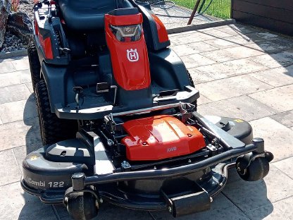 Husqvarna Rider R 420TSX AWD