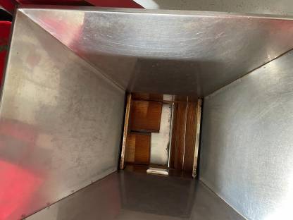 Bild 3:Obstpresse mit Mühle Voran 100 P1