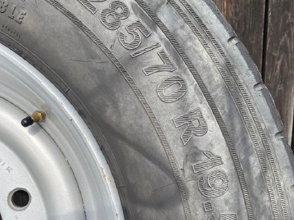 Bild 2:Kompletträder 285/70R19.5