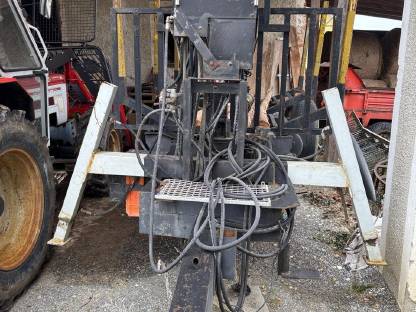 Bild 3:Eigenbau Forstanhänger HIAB 025