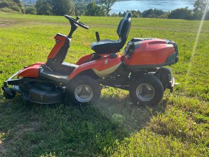 Bild 2:Husqvarna Rider R320 XAWD