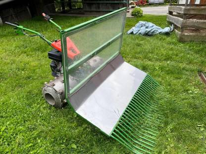 Bild 3:Heuschieber mit Rutschblech