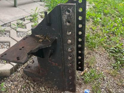 Bild 3:Zugmaul mit Anhängeschlitten