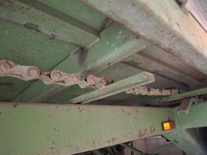 Bild 7:Miststreuer Dungstreuer