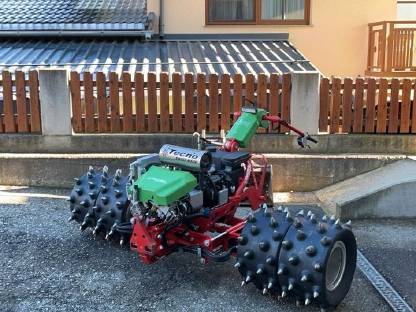 Bild 4:Tecno Motormäher mit Busatis Mähbalken