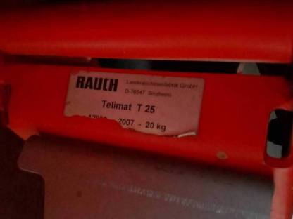 Bild 6:Rauch Axis 30.1 Düngerstreuer