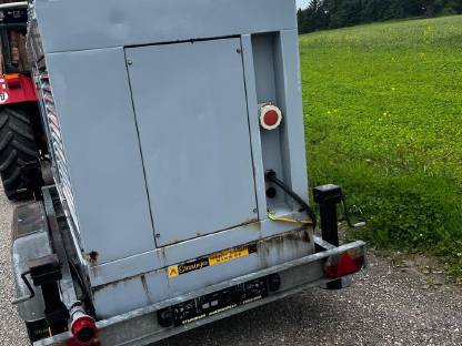 Bild 4:Stromaggregat 104KVA Bredenoord BRDE-100
