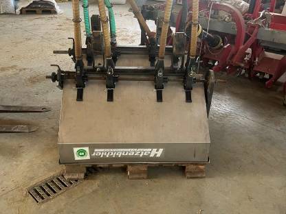 Bild 2:Düngerbehälter Hatzenbichler