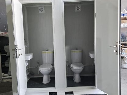 WC-Sanitärcontainer + Dusche oder WC + WC