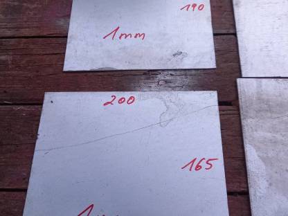 Bild 2:Verzinkte Blechreste 1 mm stark