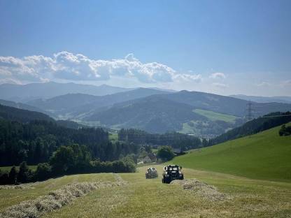 Bild 3:Heuballen 1. Schnitt 2025