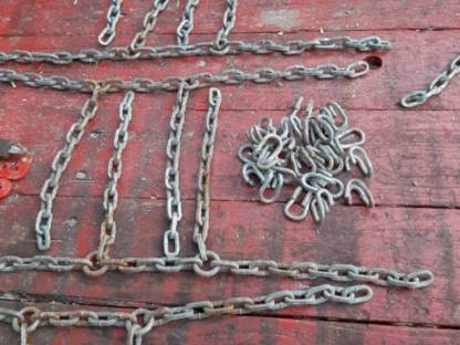 Bild 4:Schneeketten Reparaturstücke