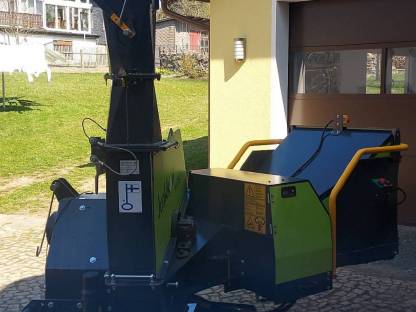 Bild 5:Holzhäcksler Junkkari HJ252GT