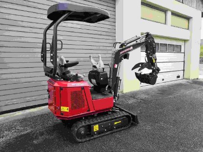 Bild 3:Neuer Minibagger mit Schaufelpaket, Rhinoceros KS10-8S