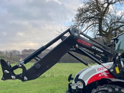 Frontlader Hydrac EK2200 ViTec mit Konsolen Multi 4115