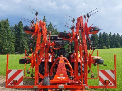 Kuhn GF 8702 Kreisler Kreiselheuer Zetter Wender