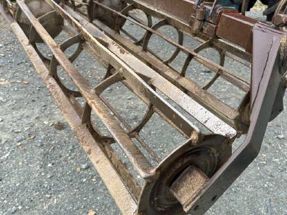 Bild 5:Hatzenbichler Kultivator 4,5m Saatbettkombination