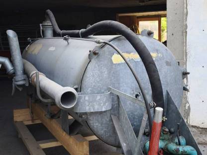 Bild 4:Vakuum Güllefass Geba AGS 2100 / Reform Muli 145