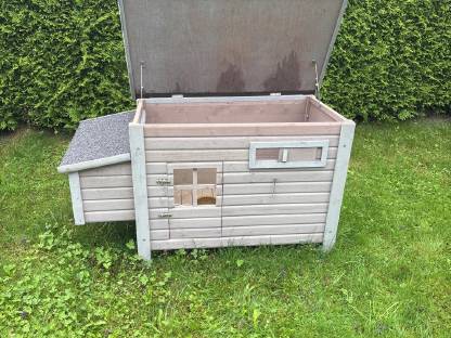 Bild 2:Hühner Enten Wachtelhaus