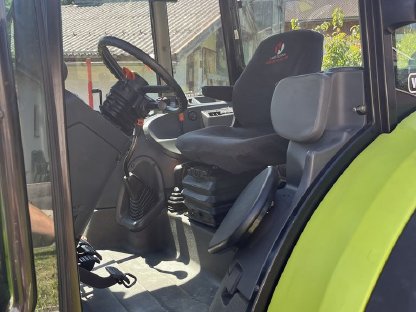 Bild 6:Claas Axos 340 CX