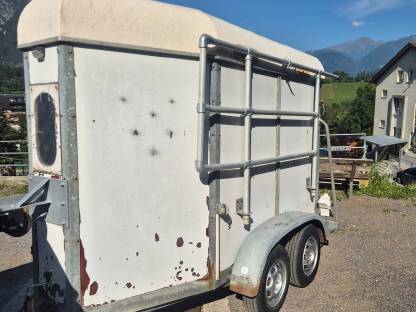 Bild 2:Viehanhänger Kumo 002