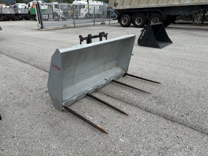 Bild 8:Hoflader Giant G1500 HD