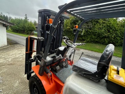 Bild 6:HELI Diesel Stapler 2,5 t CPC25