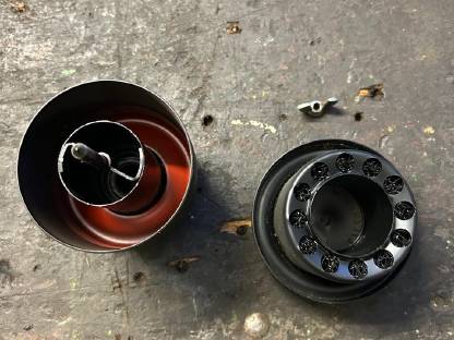 Bild 5:Teile für diverse Motoren