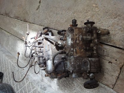 Bild 4:Einspritzpumpen alt Friedmann & Maier P14T8 - 2.21 RVO