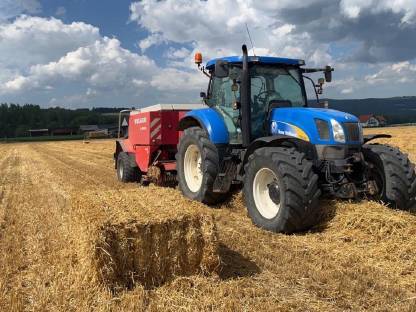 Bild 2:Welger D6050 49-Messer-Schneidwerk