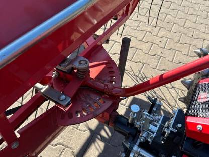 Bild 8:Bandrechen für Köppl Einachsmäher