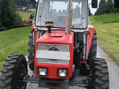 Bild 3:Lindner 1600 A Turbo mit Frontlader