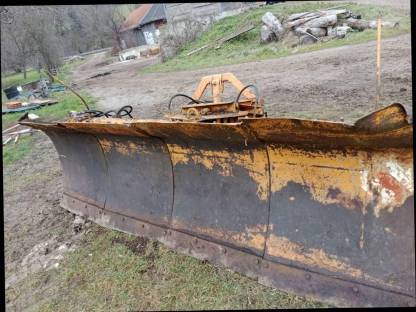 Bild 2:Schneepflug Kahlbacher