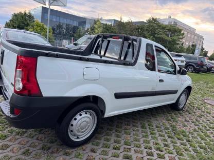 Bild 3:Dacia Logan Pick Up 1,6 Motor