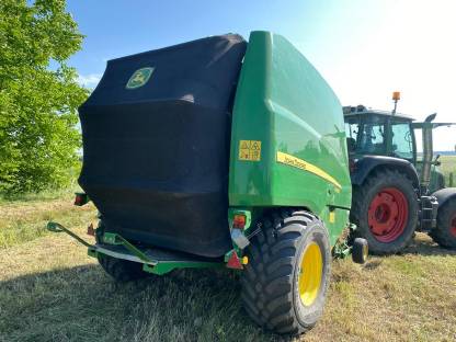 Bild 4:John Deere 960 Rundballenpresse