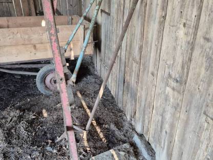 Bild 6:Verkaufe alte Metallrahmen Gestell