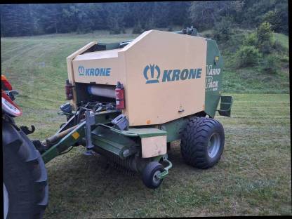 Rundballenpresse KRONE Vario Pack 1500 MC