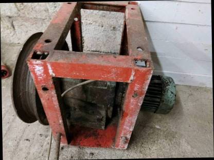 Bild 2:Elektromotor inkl. Getriebe