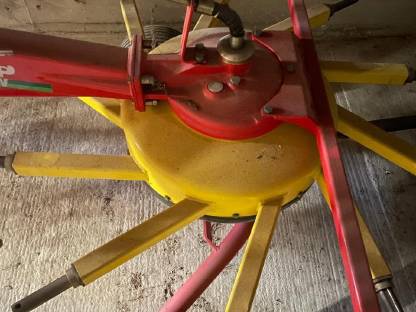 Bild 8:Pöttinger Schwader Eurotop 340N