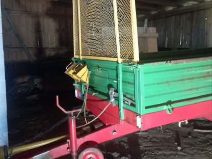 Bild 3:Diverse Landmaschinen zu verkaufen