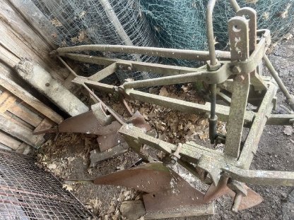 Bild 6:Kleinanbaugeräte für Traktor