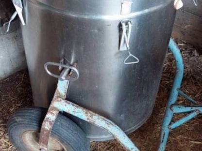 Bild 2:Verschiedene Milchtanks