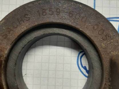 Bild 4:Gebrauchtes Graphit Ausrücklager Claas Mercator